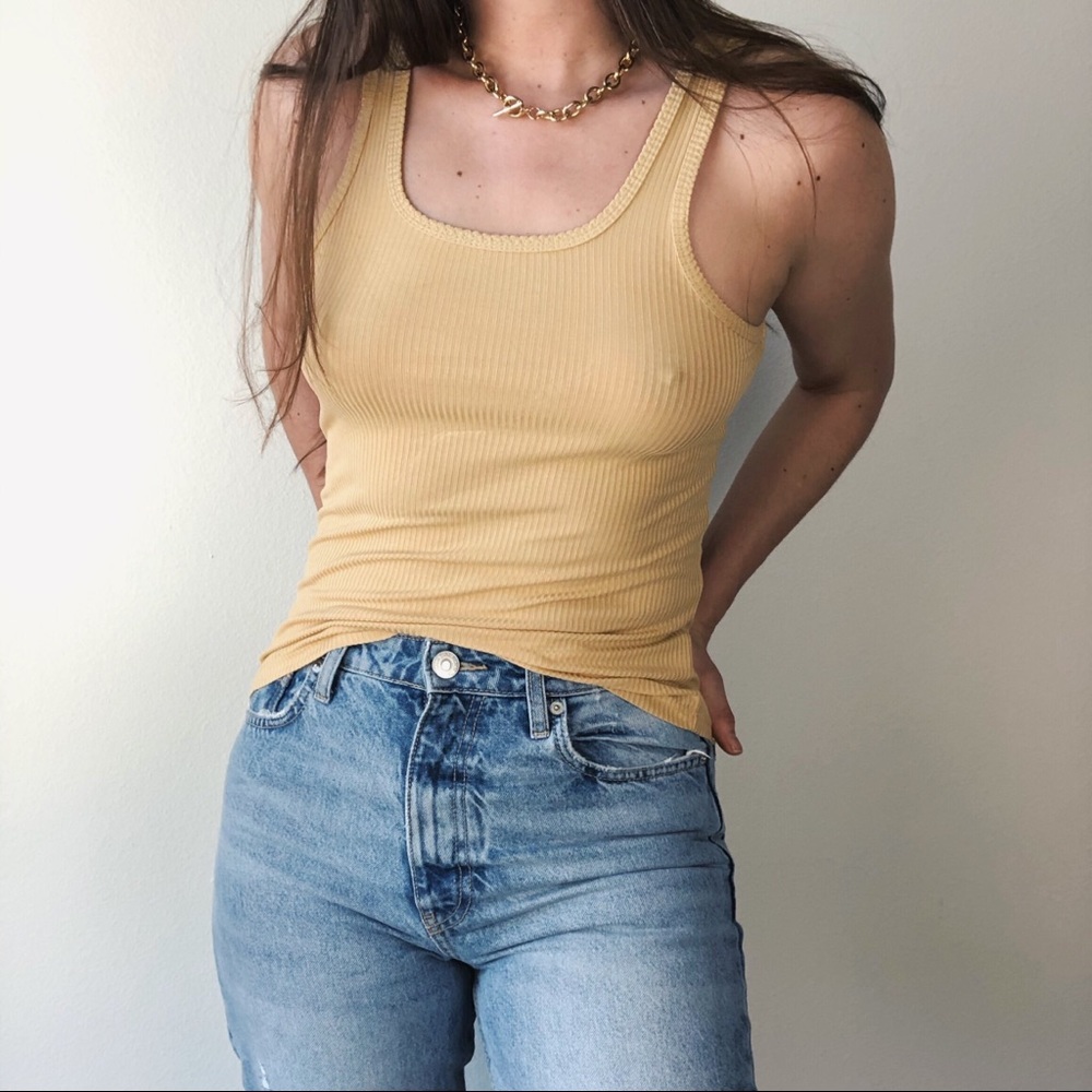 Last One S✨ PACK 4 Essential luxe tank top - Picture 3 of 8